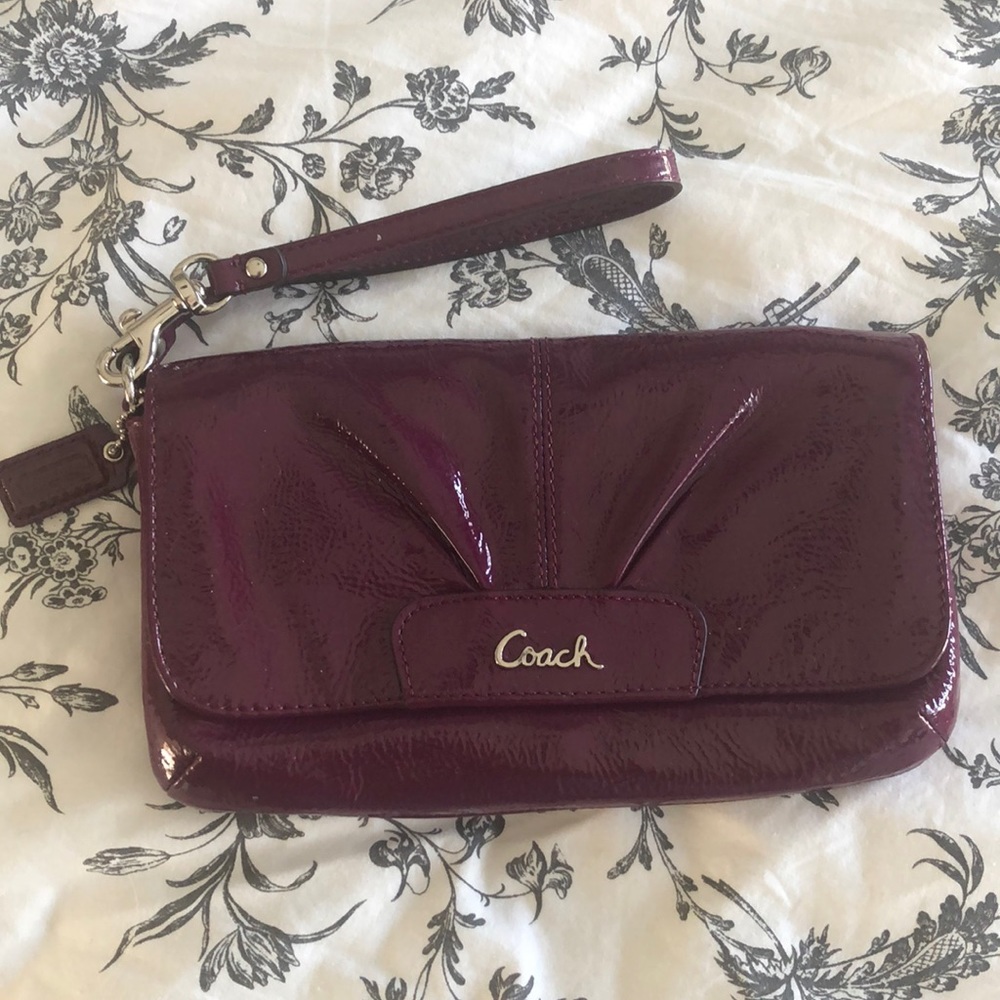 Coach maroon wristlet